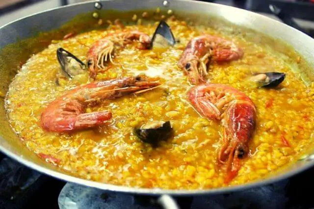 Nuestros platos tienen la calidad, el sabor y las sensaciones de la comida casera, pero con la facilidad de ser para llevar.