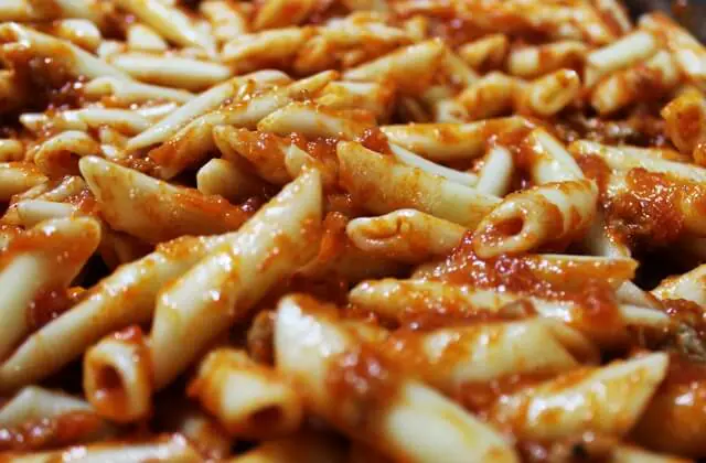 Carta de primeros y entrantes de comida preparada lista para llevar en La Ràpita