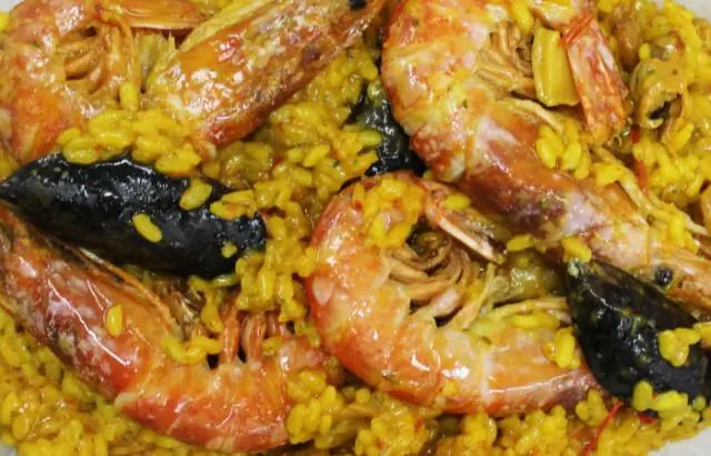 Paella de marisco