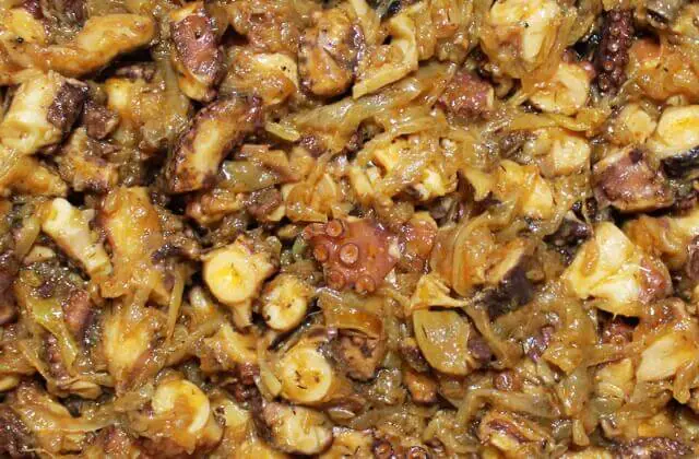 Pulpo con cebolla